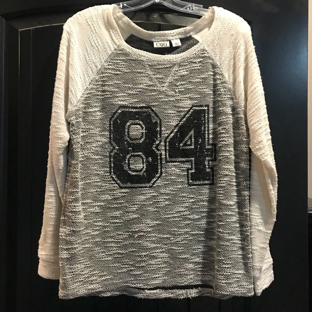 Longsleeved lightweight graphic sweater
